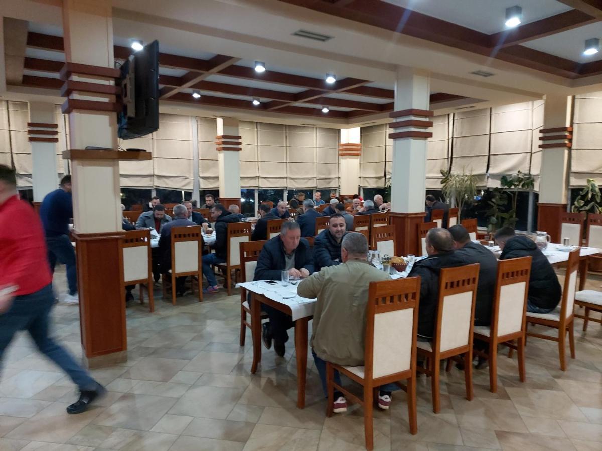 Hotel Piazza Peshkopi Ngoại thất bức ảnh