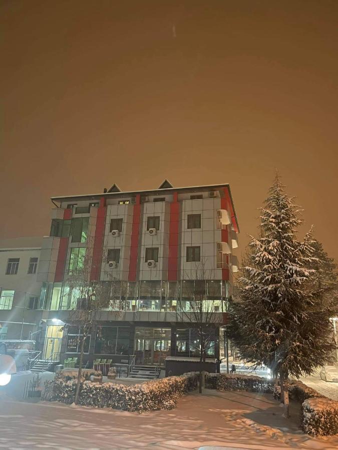 Hotel Piazza Peshkopi Ngoại thất bức ảnh