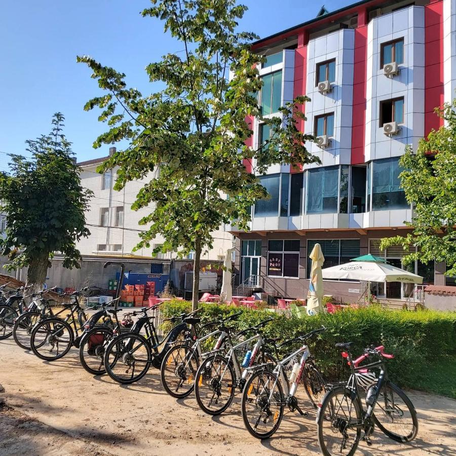 Hotel Piazza Peshkopi Ngoại thất bức ảnh