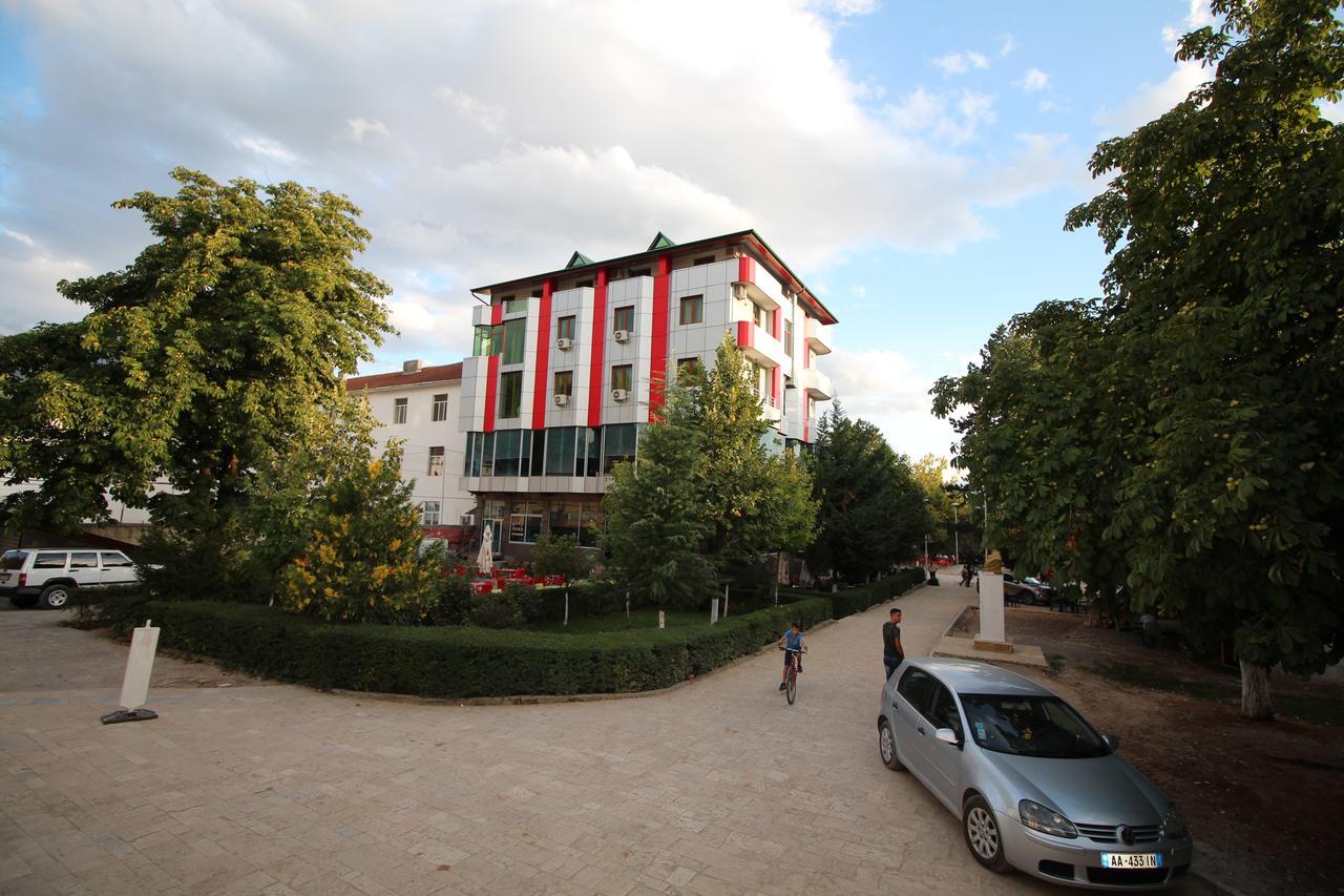 Hotel Piazza Peshkopi Ngoại thất bức ảnh