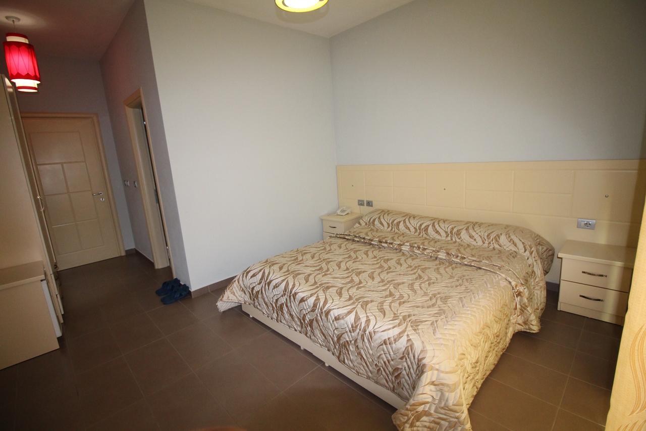 Hotel Piazza Peshkopi Ngoại thất bức ảnh