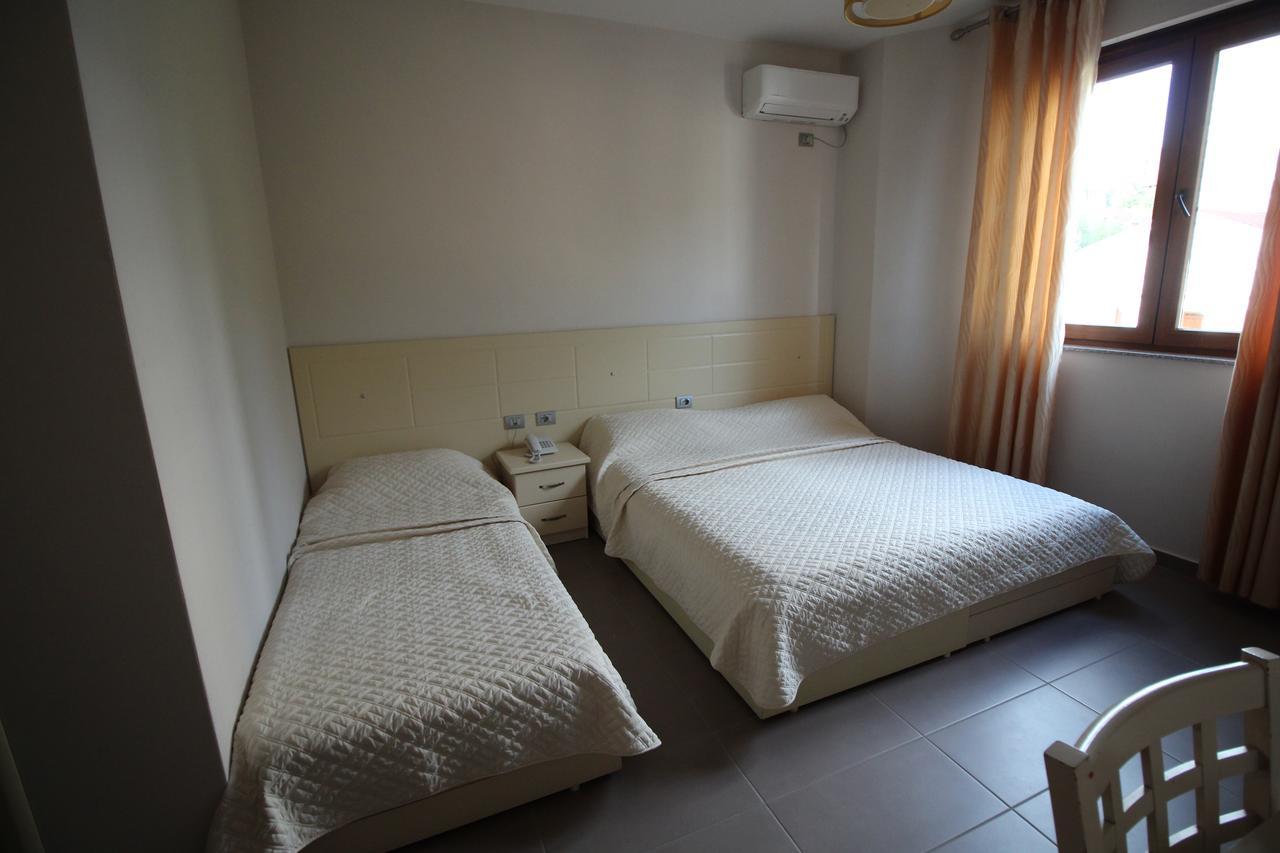 Hotel Piazza Peshkopi Ngoại thất bức ảnh